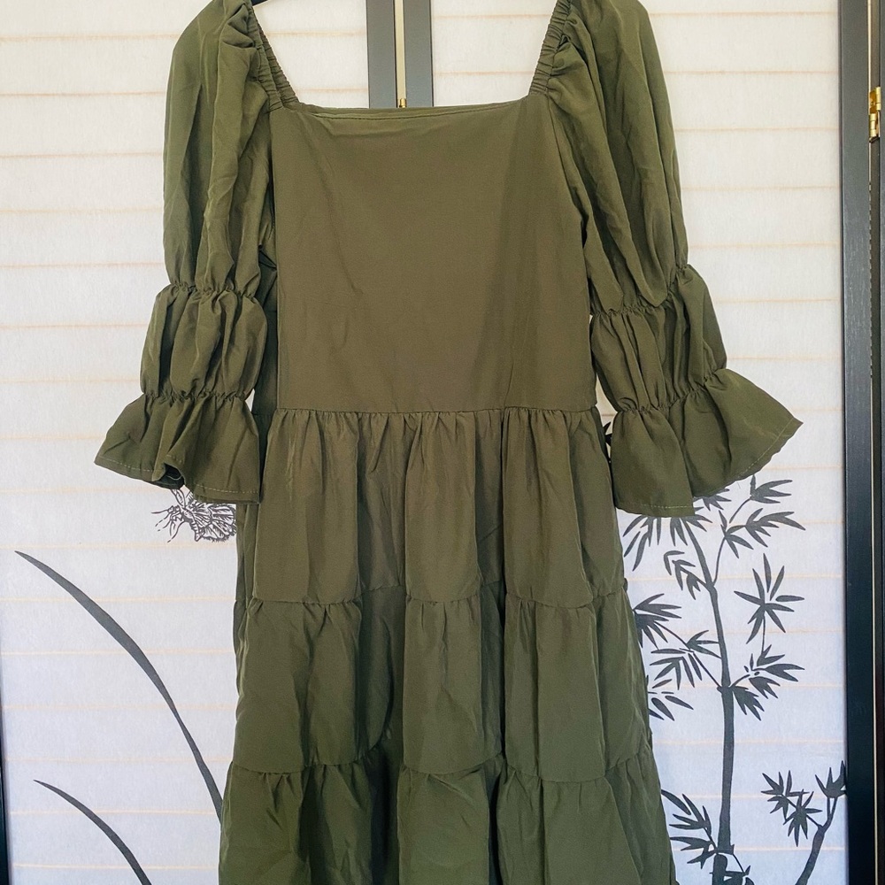 spring sale!!! olive color puff-sleeve dress NWOT, fits small to medium only